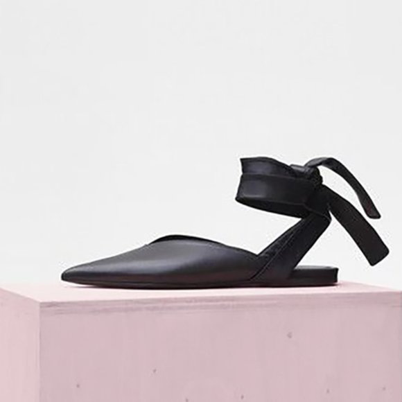 NEW CELINE strapy pointy leather flat size 37 - Picture 1 of 4